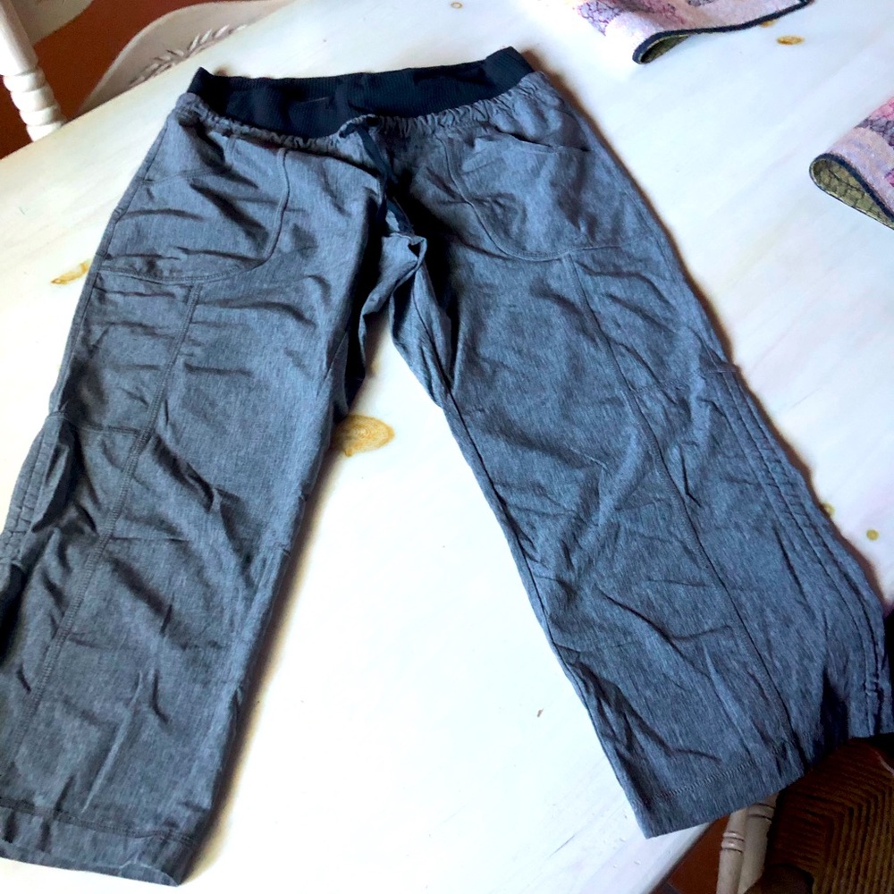 Athleta Gray Cropped Lightweight Drawstring Pants